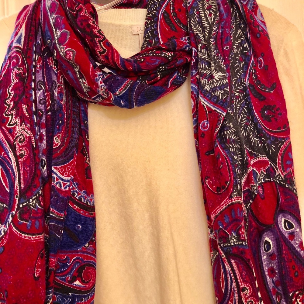 NEW SCARF - BEAUTIFUL COLORS!